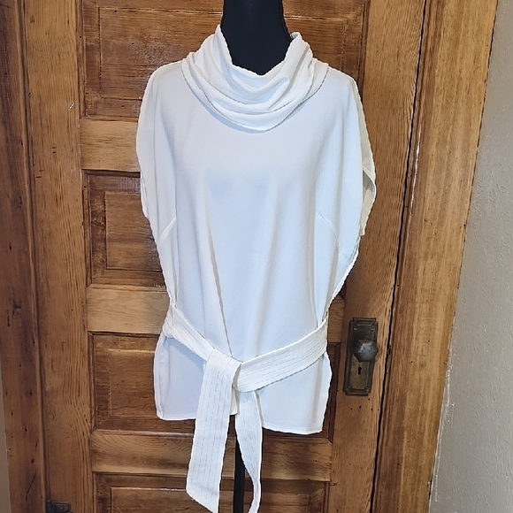 New York & Company White Short Sleeve Cowl Neck Top L - Picture 3 of 5